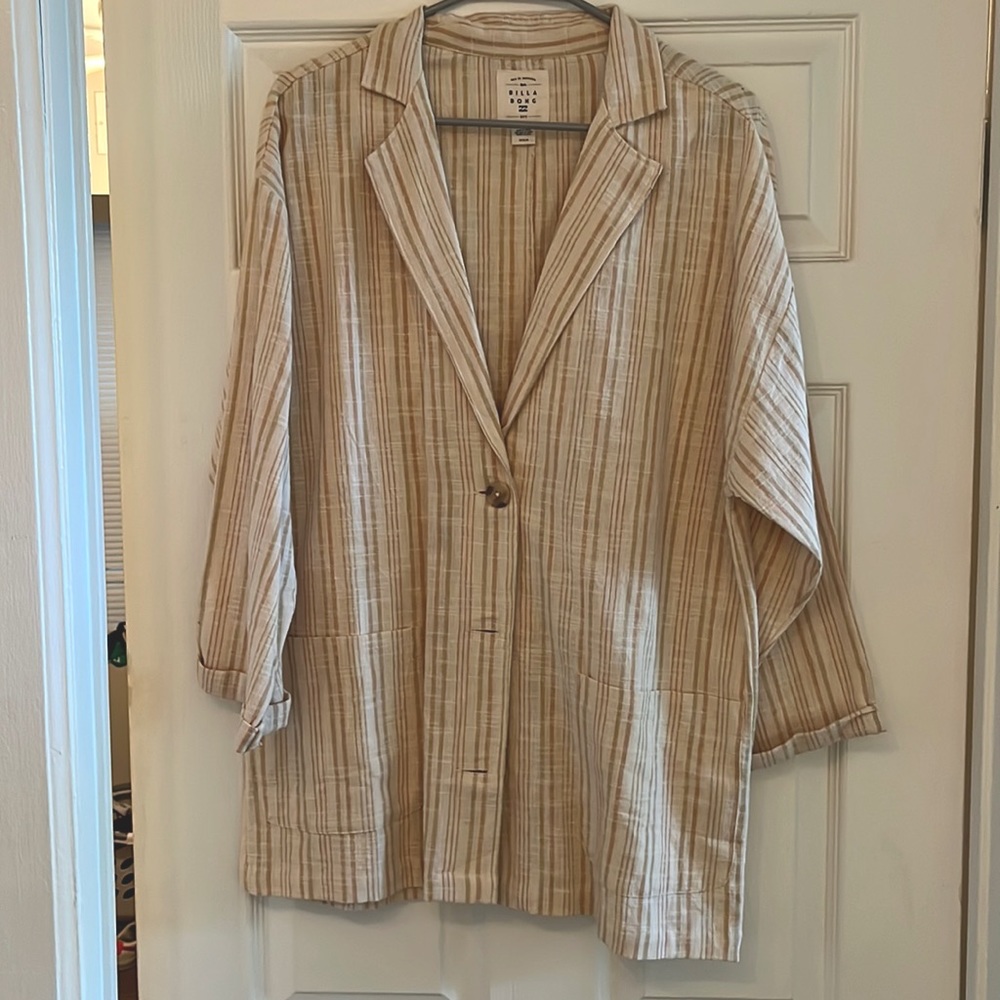 NWOT Billabong long blazer